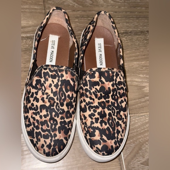 Steve Madden cheetah print Symba slip on tennis shoes size 8.5 - Picture 11 of 13
